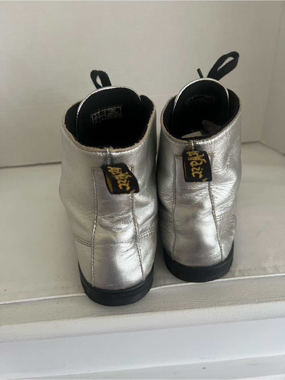 Revolve Dr. Martens Leyton 7-Eye Boot in Silver Sz Womens 8 - Picture 5 of 8